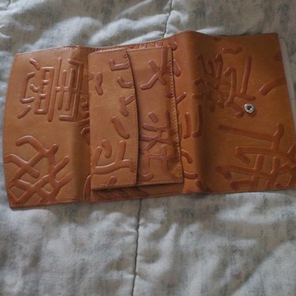 Leather wallet - Picture 8 of 8